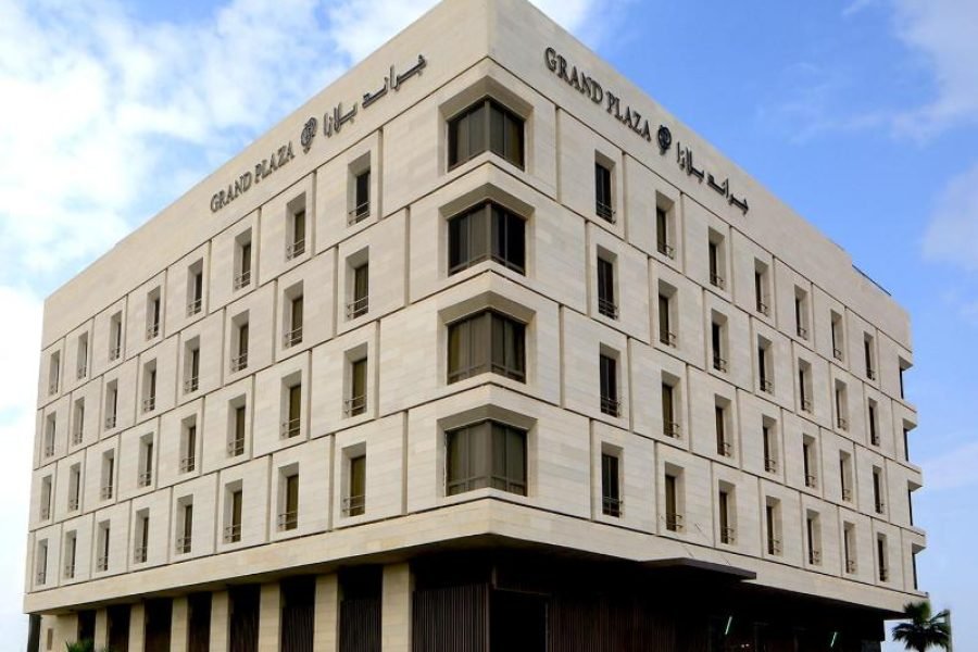 Grand Plaza Hotel - Jazan front